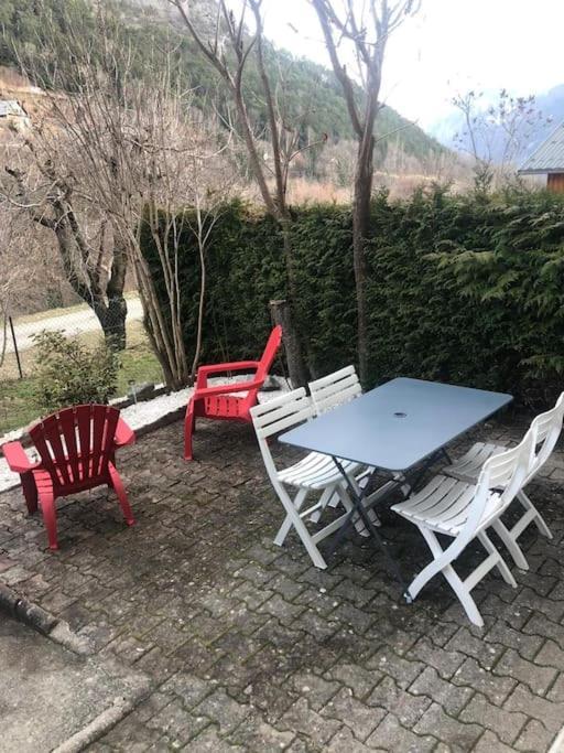 Appartement Rez De Jardin Montee De L'Alpe D'Huez La Garde  エクステリア 写真