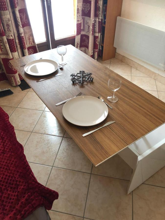 Appartement Rez De Jardin Montee De L'Alpe D'Huez La Garde  エクステリア 写真